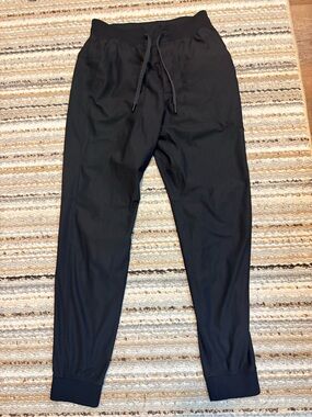 Lululemon ABC Jogger size Medium 30" inseam